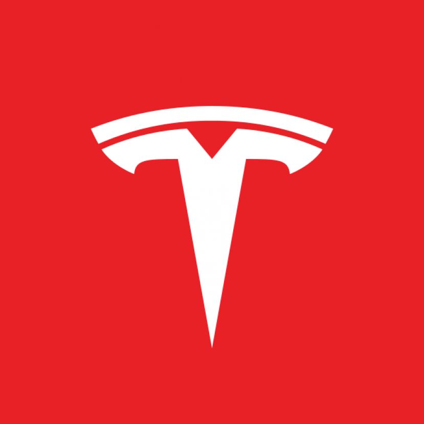 Tesla Autopilot Dolunay&#039;ı Trafik Lambası Olarak Algılıyor